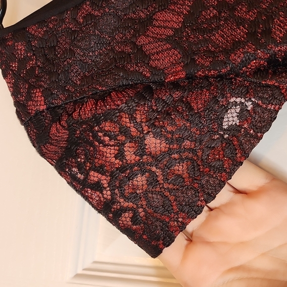 KENSIE metallic red and black dress. Size 6 - Picture 6 of 6